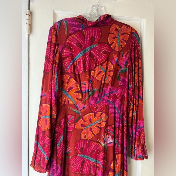 NWT Farm Rio Red Delicate Leaves Maxi Dress M - Picture 11 of 13